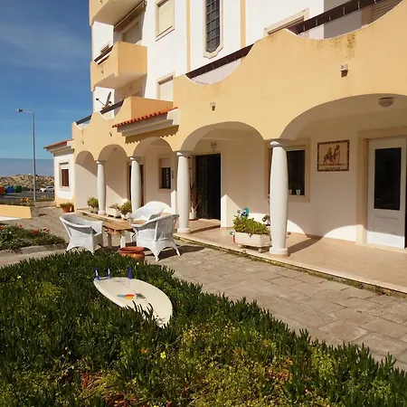 Casa de hóspedes Boa Onda Atouguia Da Baleia